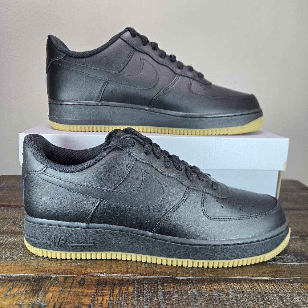 NEW Nike Air Force 1 Low '07 Mens Size 9.5 Lifestyle Shoes Black 2022 DZ4404-001